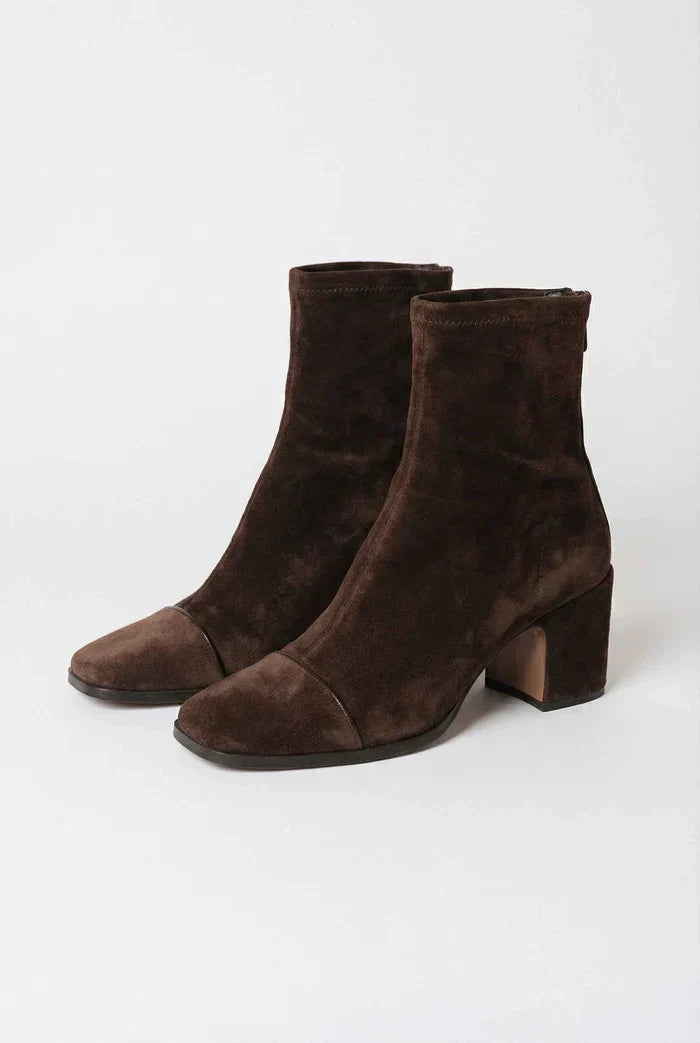 Violet - Square Toe Boots
