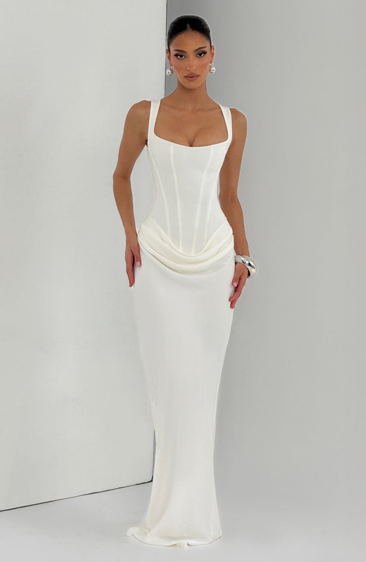 Leonor |  Elegant Maxi Dress